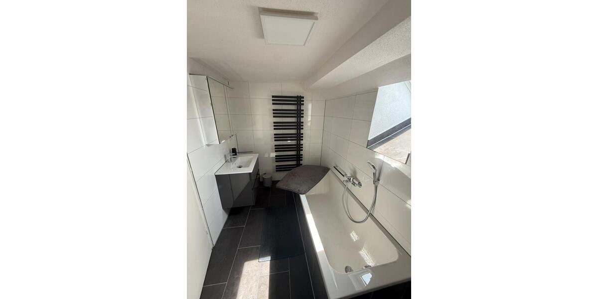 Einfamilienhaus Kleinkahl - 5.5 Zimmer, 140 m&sup2;, 1.250&euro; | Angebot:26614467