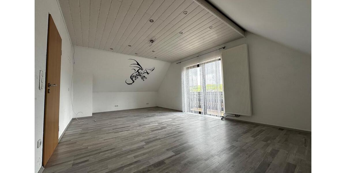 Dachgeschoßwohnung Lützelbach - 3 Zimmer, 85 m&sup2;, 800&euro; | Angebot:26677559