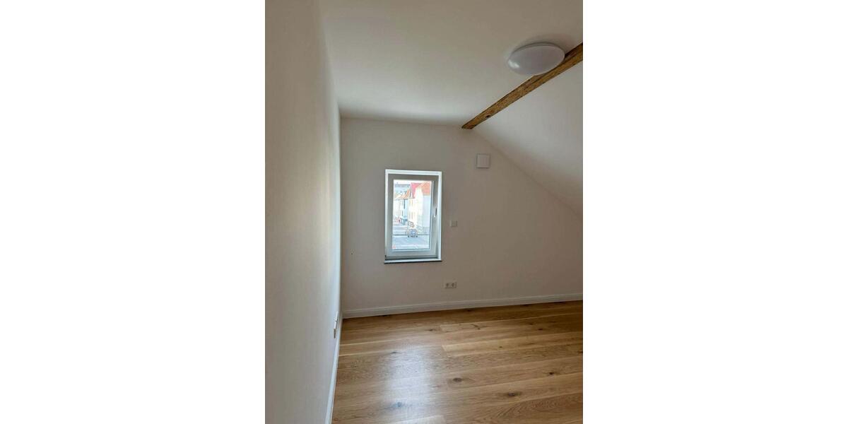 Dachgeschoßwohnung Obertshausen - 2.5 Zimmer, 55 m&sup2;, 890&euro; | Angebot:26039774