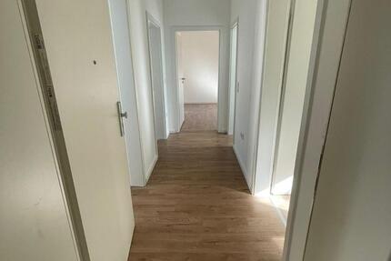 Wohnung Gründau - 3 Zimmer, 63 m&sup2;, 855&euro; | Angebot:26282724