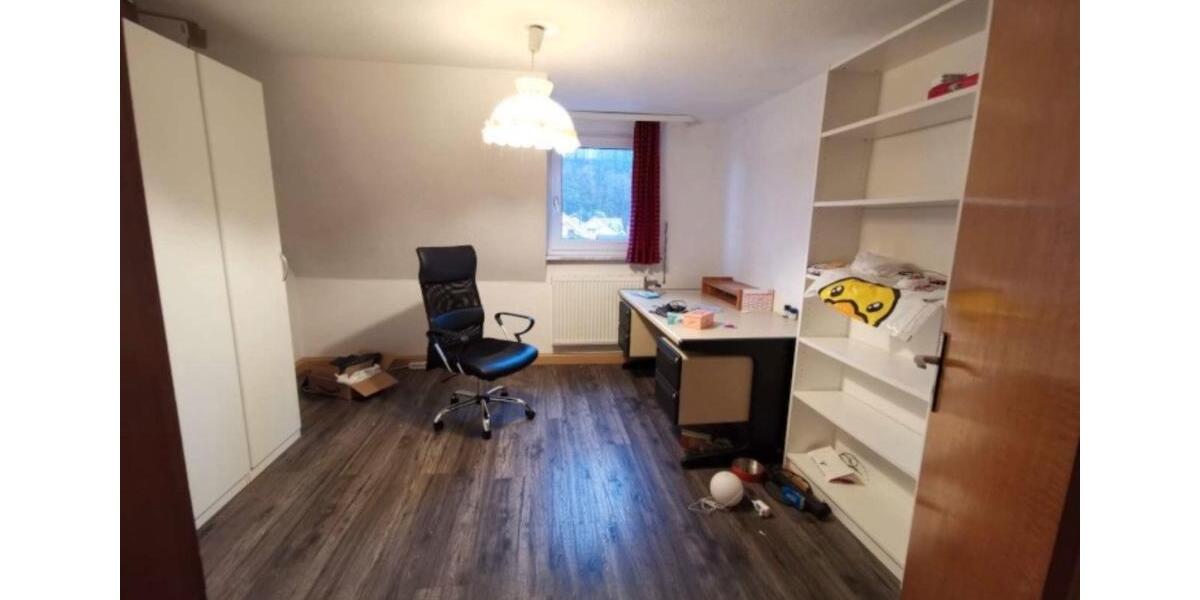 Dachgeschoßwohnung Partenstein - 4 Zimmer, 60 m&sup2;, 450&euro; | Angebot:25393400