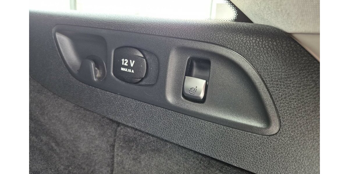 Mercedes-Benz E 200 T Standheizung 360°-Kamera LED,Nav 238.350 km 13.990 &euro; Rodgau 63110