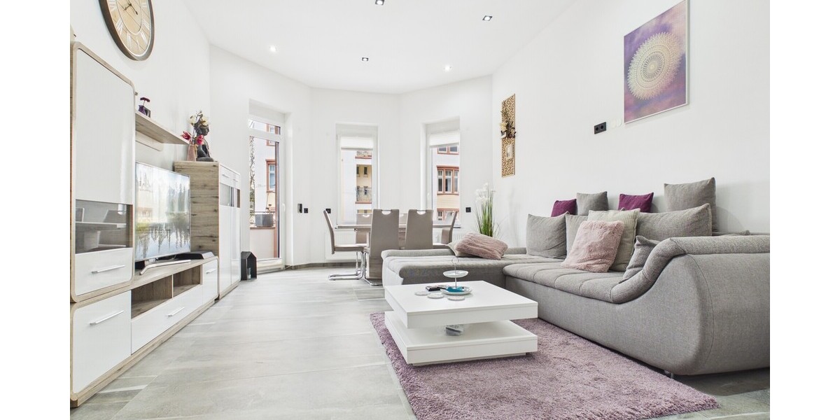 Hochwertige 2-Zimmer-Wohnung mit Balkon, moderner Einbauküche und Stellplatz in Hanau - Etagenwohnung Hanau | Angebot:26209183