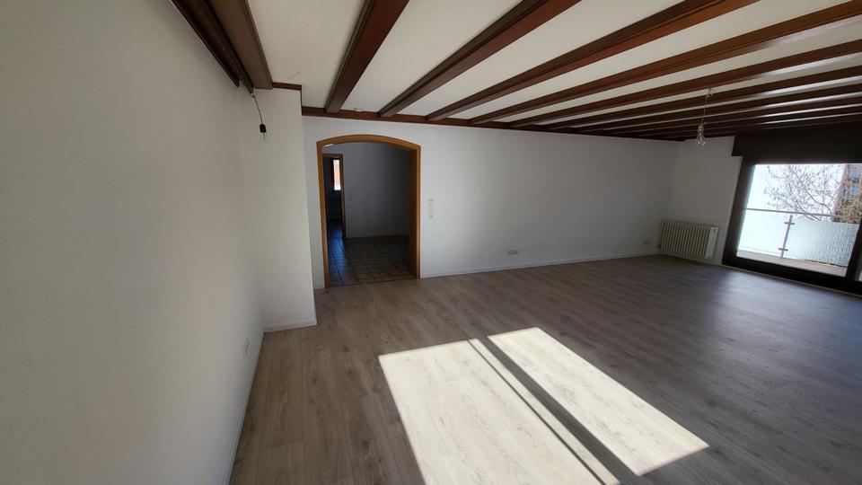 Etagenwohnung Linsengericht - 3.5 Zimmer, 120 m&sup2;, 1.100&euro; | Angebot:26649777