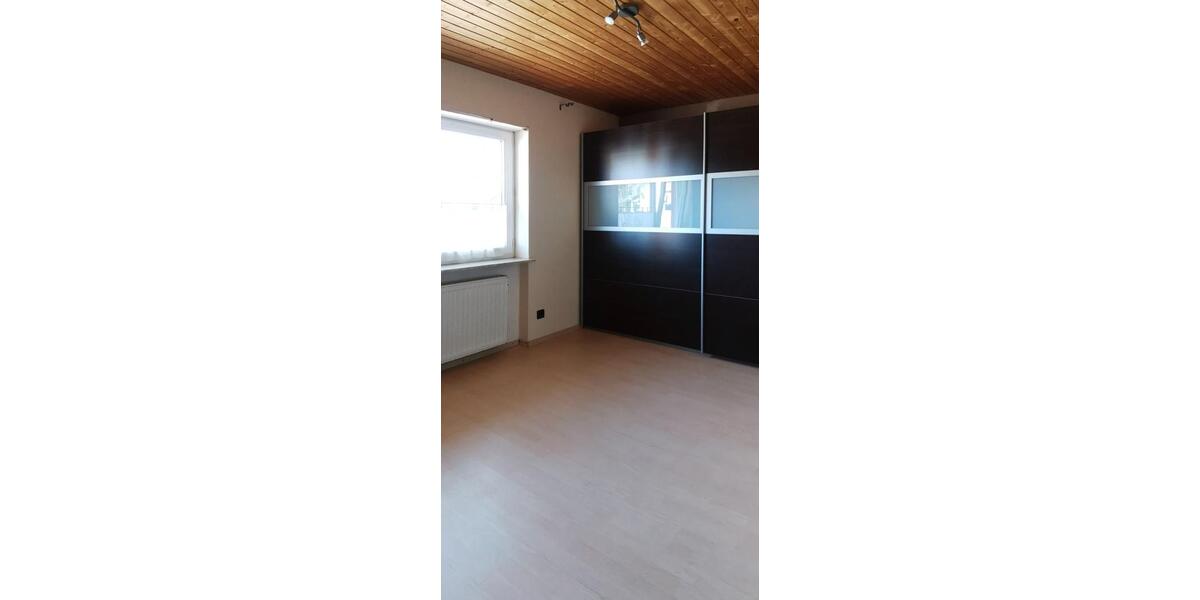 Doppelhaushälfte Krombach - 7 Zimmer, 140 m&sup2;, 289.500&euro; | Angebot:26764258