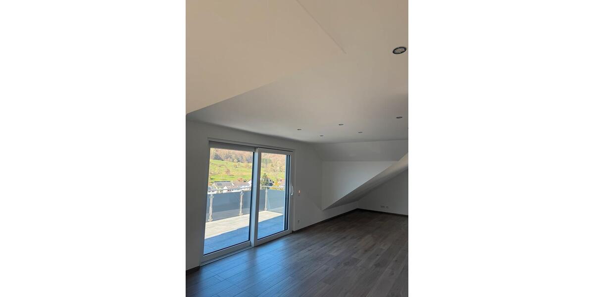 Dachgeschoßwohnung Breuberg - 4 Zimmer, 114 m&sup2;, 1.200&euro; | Angebot:26002222