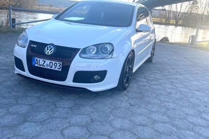 VW Golf 149.537 km 11.250 &euro; Aschaffenburg 63743