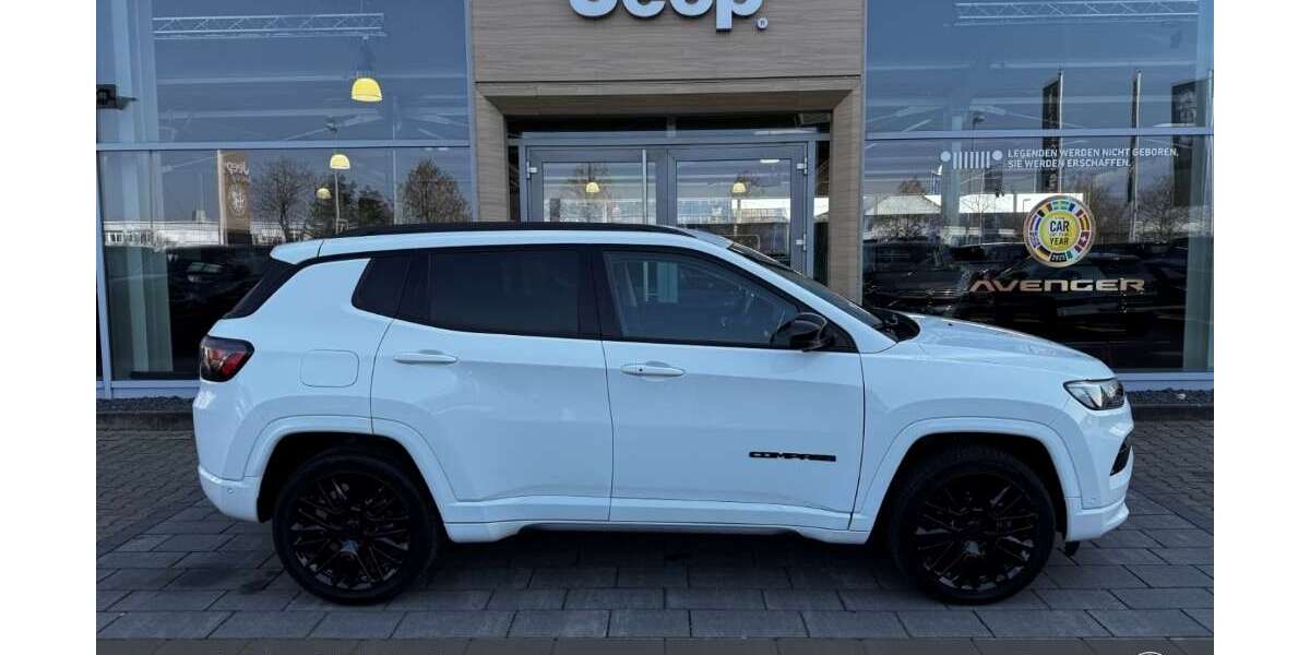 Jeep Compass 29.150 km 25.890 &euro; Aschaffenburg 63741