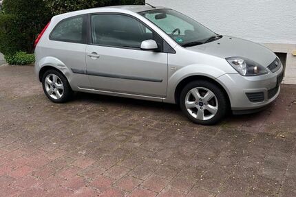 Ford Fiesta 145.000 km 849 &euro; Groß-Umstadt 64823