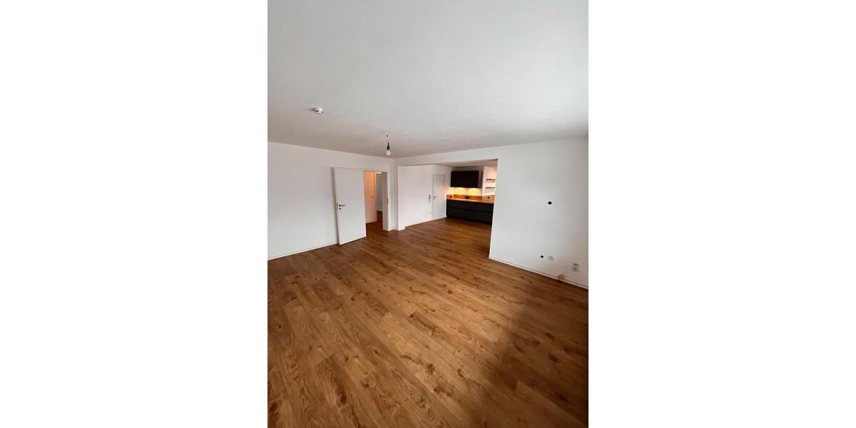 Etagenwohnung Freudenberg - 3 Zimmer, 90 m&sup2;, 950&euro; | Angebot:24745349