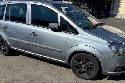 Opel Zafira 200.000 km 950 &euro; Hanau 63450