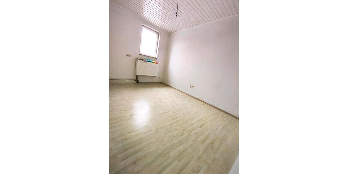 Etagenwohnung Babenhausen - 5 Zimmer, 145 m&sup2;, 1.950&euro; | Angebot:26254508