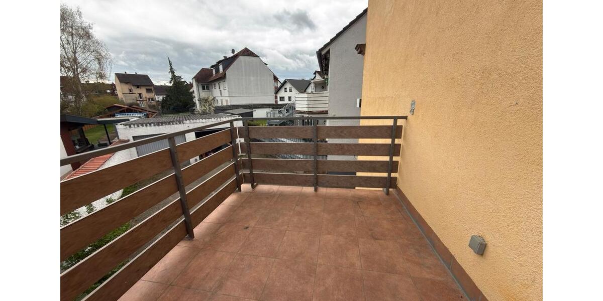 Doppelhaushälfte Münster (Hessen) - 7 Zimmer, 195 m&sup2;, 2.150&euro; | Angebot:26048023