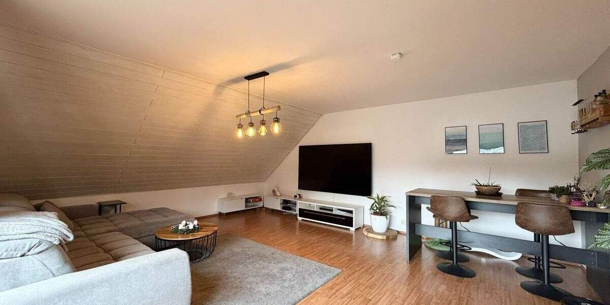 Etagenwohnung Mespelbrunn / Hessenthal Mespelbrunn - 4 Zimmer, 119 m&sup2;, 225.000&euro; | Angebot:25693818