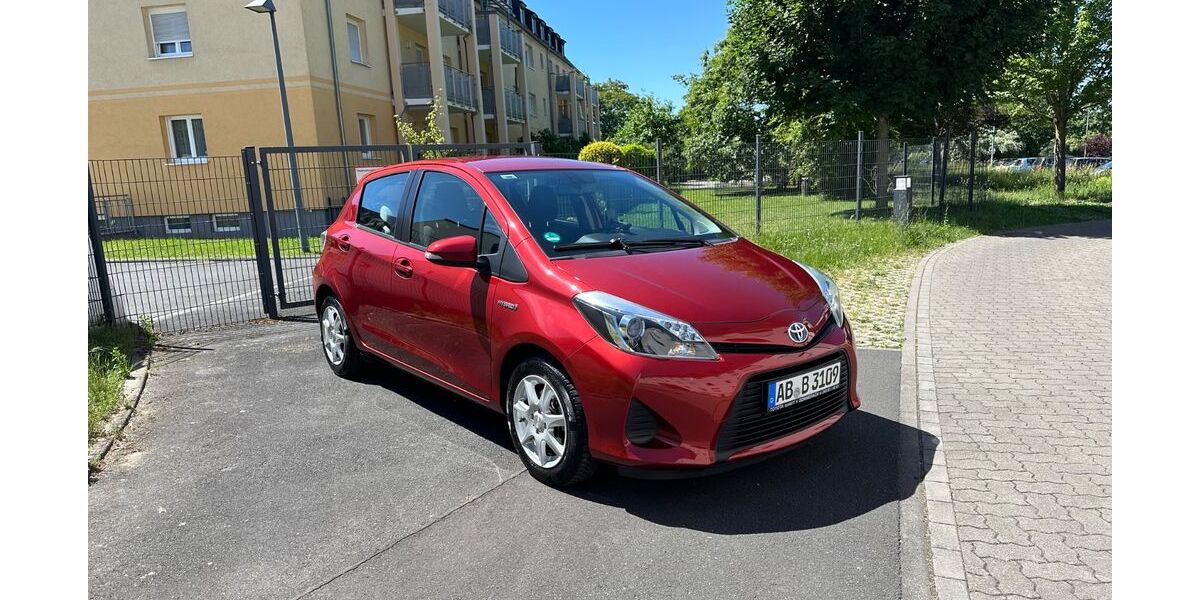 Toyota Yaris 75.500 km 10.000 &euro; Aschaffenburg 63743