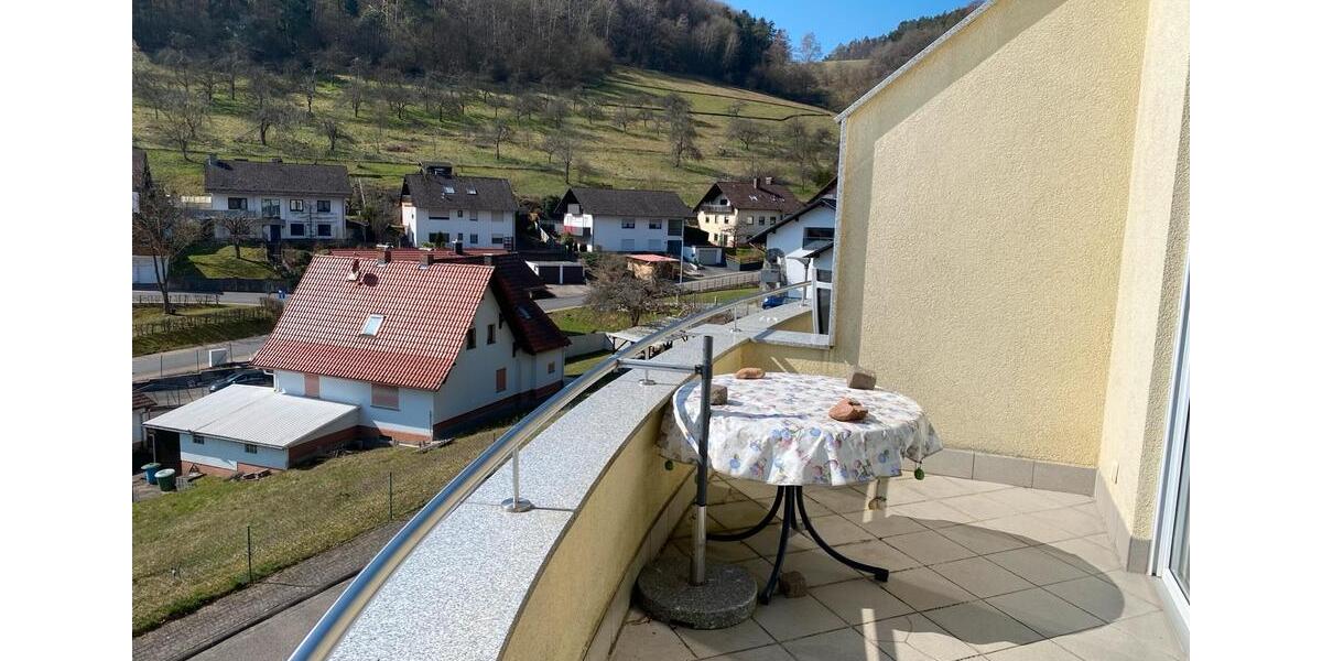 Etagenwohnung Heimbuchenthal - 5 Zimmer, 135 m&sup2;, 1.200&euro; | Angebot:26034261