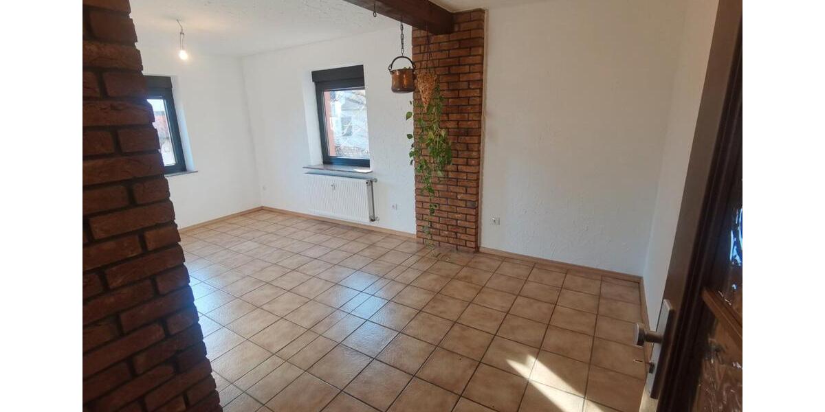 Etagenwohnung Johannesberg - 3 Zimmer, 84 m&sup2;, 740&euro; | Angebot:26083673