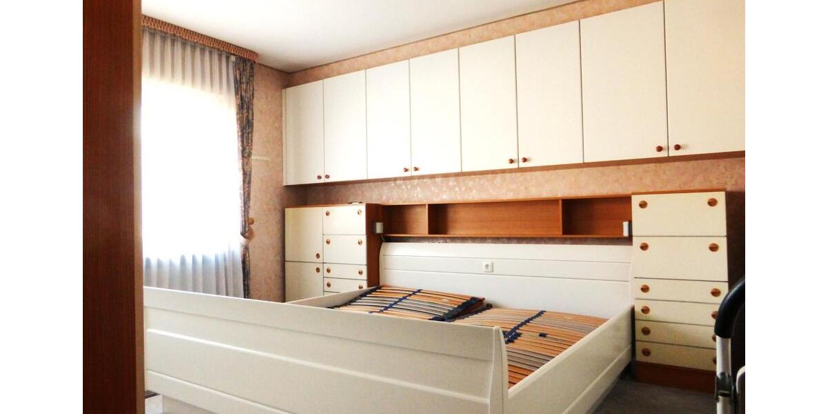 Einfamilienhaus Hasselroth - 7 Zimmer, 140 m&sup2;, 429.000&euro; | Angebot:26690506