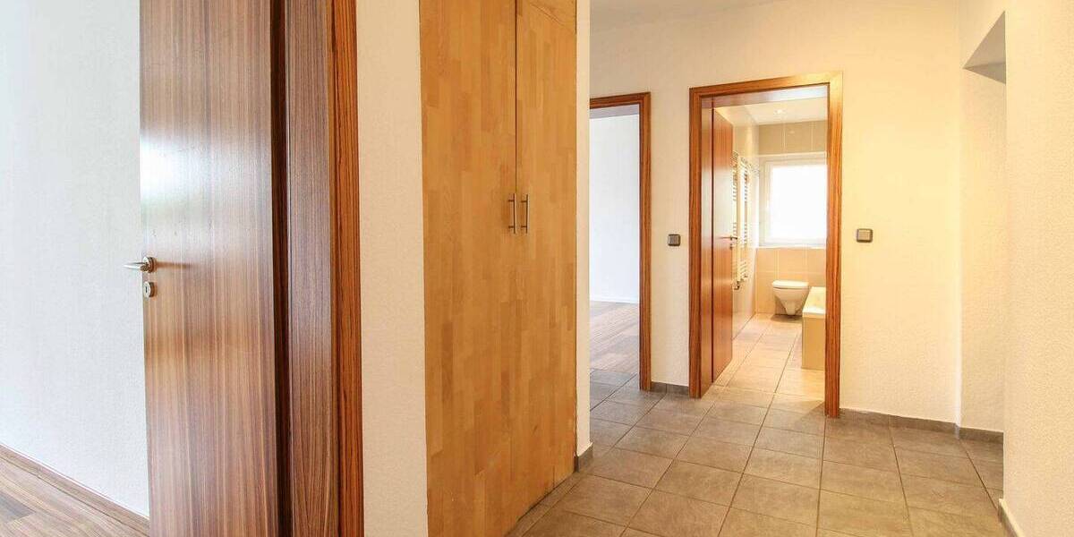 Etagenwohnung Rodgau Nieder-Roden - 3 Zimmer, 72 m&sup2;, 185.000&euro; | Angebot:26826128