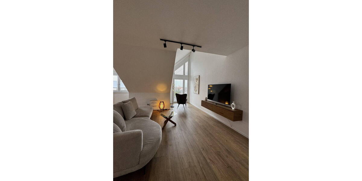 Etagenwohnung Aschaffenburg Damm - 2 Zimmer, 67 m&sup2;, 1.280&euro; | Angebot:26819117