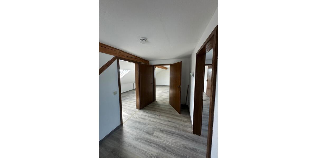 Dachgeschoßwohnung Hanau Groß-Steinheim - 2.5 Zimmer, 50 m&sup2;, 690&euro; | Angebot:26317162