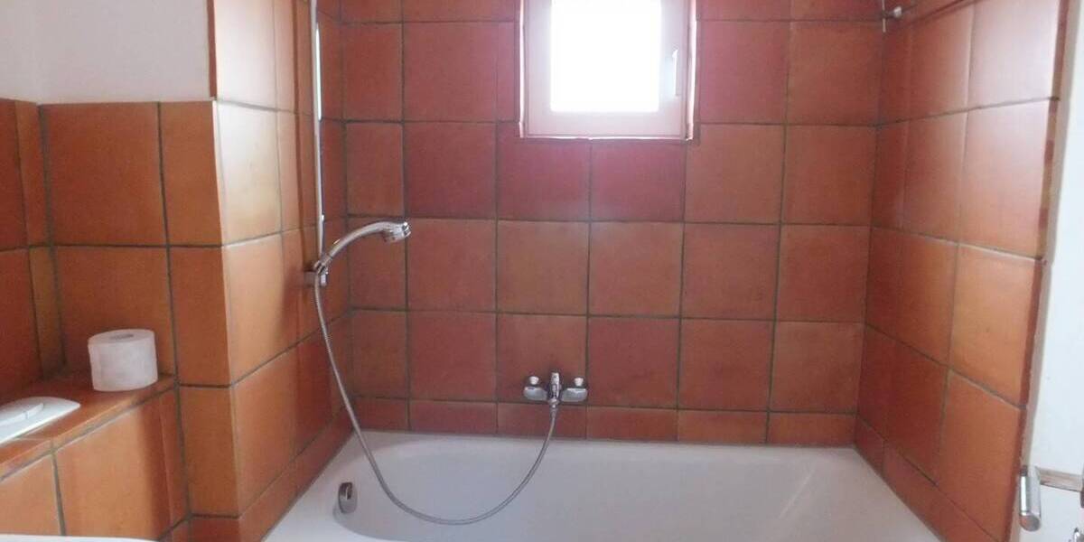 Etagenwohnung Langenselbold - 3 Zimmer, 65 m&sup2;, 670&euro; | Angebot:26092838