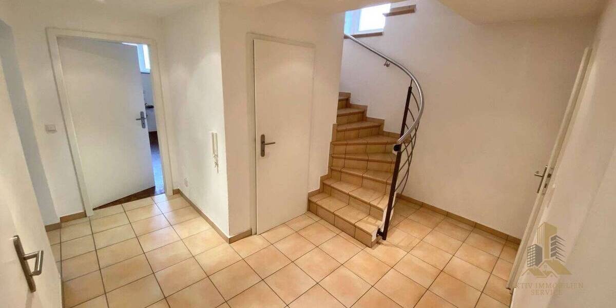 Einfamilienhaus Aschaffenburg Innenstadt - 7 Zimmer, 294 m&sup2;, 1.190.000&euro; | Angebot:25688758