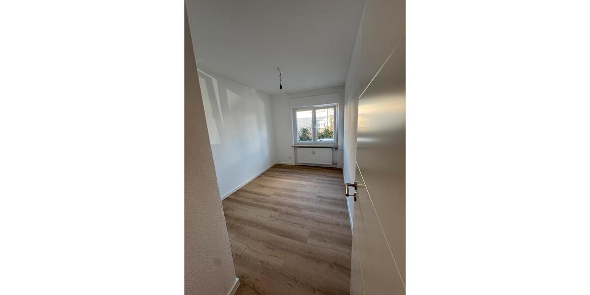 Erdgeschoßwohnung Mainhausen - 3 Zimmer, 90 m&sup2;, 1.465&euro; | Angebot:25383552