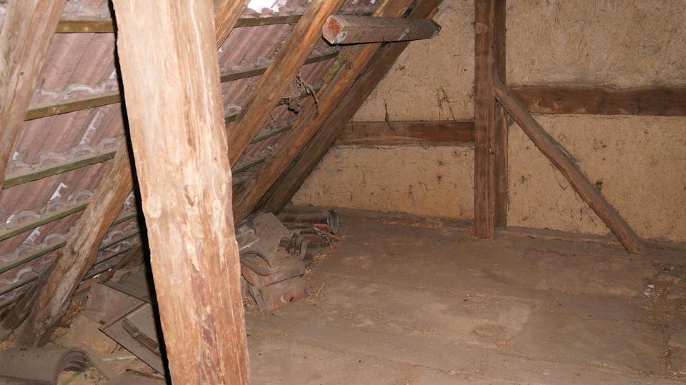 Bauernhaus, Landhaus Sulzbach am Main - 7 Zimmer, 158 m&sup2;, 180.000&euro; | Angebot:16852003