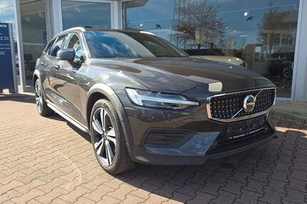 Volvo V60 Cross Country 19.500 km 37.990 &euro; Dietzenbach 63128
