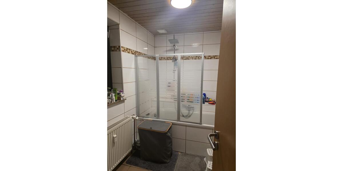 Reihenhaus Hasselroth - 5.5 Zimmer, 130 m&sup2;, 215.000&euro; | Angebot:26133953