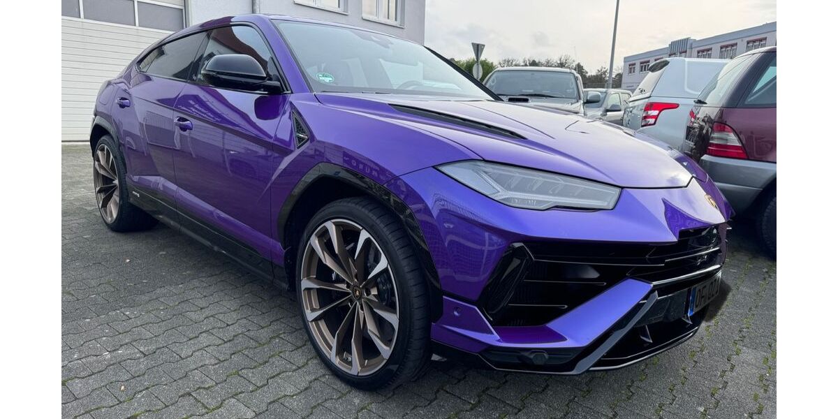 Lamborghini Urus 15.000 km 273.000 &euro; Rödermark 63322