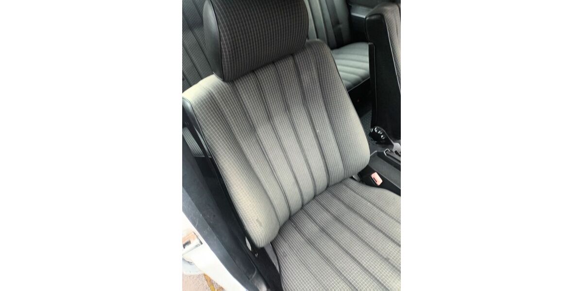 Mercedes-Benz 190 187.000 km 5.999 &euro; Hanau 63452