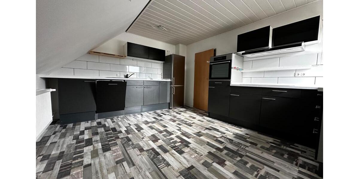 Dachgeschoßwohnung Lützelbach - 3 Zimmer, 85 m&sup2;, 800&euro; | Angebot:26677559