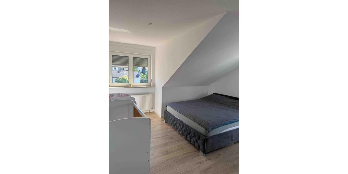 Dachgeschoßwohnung Klingenberg am Main - 3 Zimmer, 75 m&sup2;, 600&euro; | Angebot:26381386