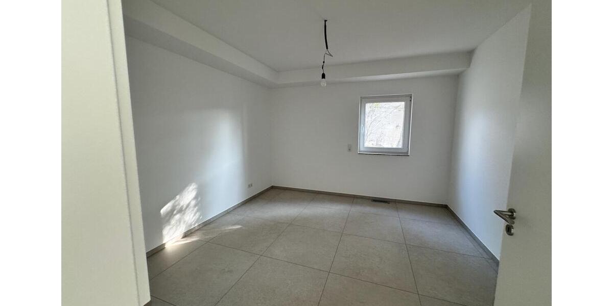 Etagenwohnung Breuberg - 2 Zimmer, 85 m&sup2;, 1.090&euro; | Angebot:25436339