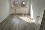 Etagenwohnung Langenselbold - 4 Zimmer, 108 m&sup2;, 870&euro; | Angebot:25431406