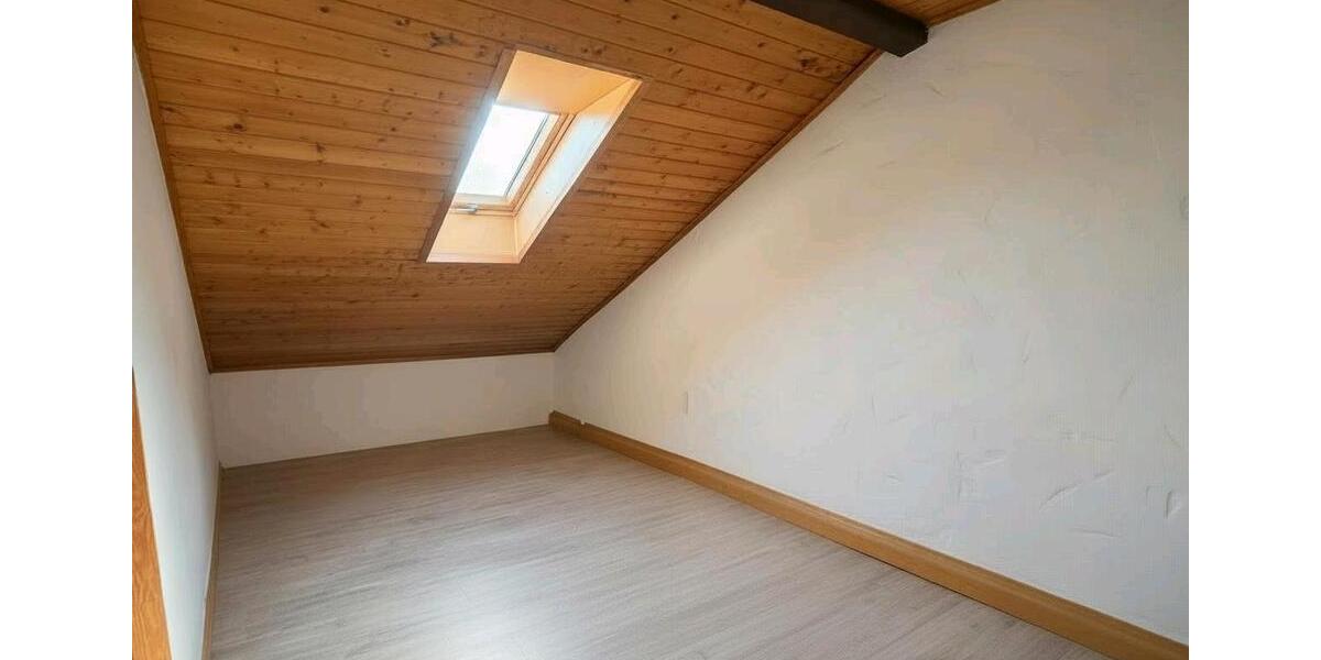 Etagenwohnung Krombach - 2.5 Zimmer, 150 m&sup2;, 1.310&euro; | Angebot:26680177