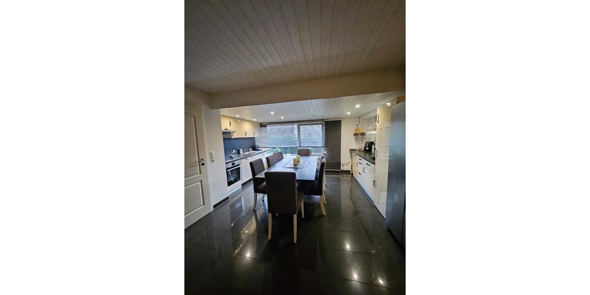 Erdgeschoßwohnung Gründau - 3 Zimmer, 120 m&sup2;, 1.300&euro; | Angebot:25179922