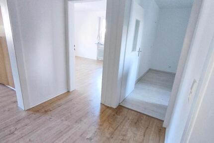Wohnung Aschaffenburg Damm - 2 Zimmer, 60 m&sup2;, 750&euro; | Angebot:26253659