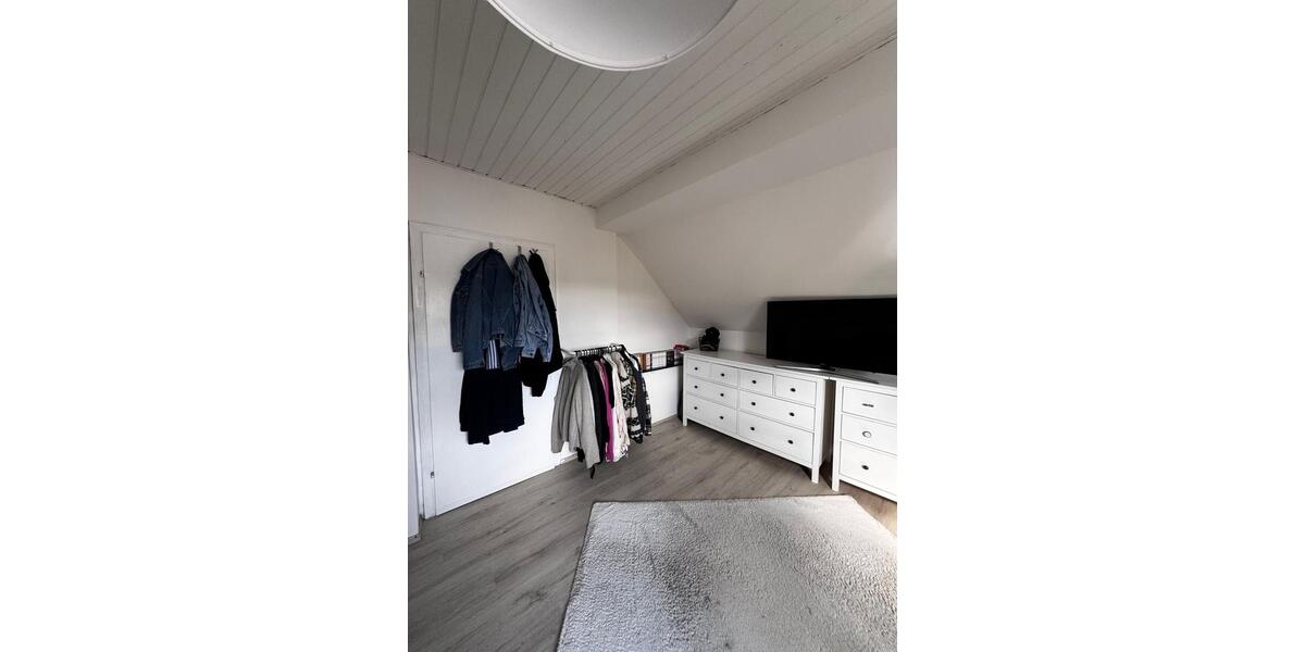 Dachgeschoßwohnung Großkrotzenburg - 2.5 Zimmer, 55 m&sup2;, 790&euro; | Angebot:26299964