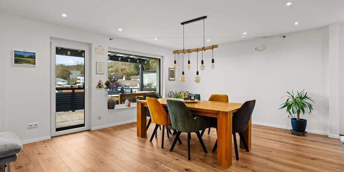 Einfamilienhaus Gelnhausen - 6 Zimmer, 196 m&sup2;, 875.000&euro; | Angebot:25685338