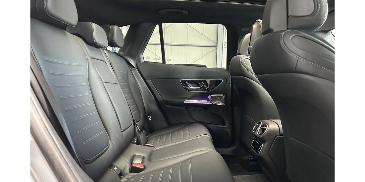 Mercedes-Benz GLC 300 4M AMG PREMIUM + DISTRONIC-PANORAMA-19´´ 8.479 km 58.280 &euro; Groß-Umstadt 64823