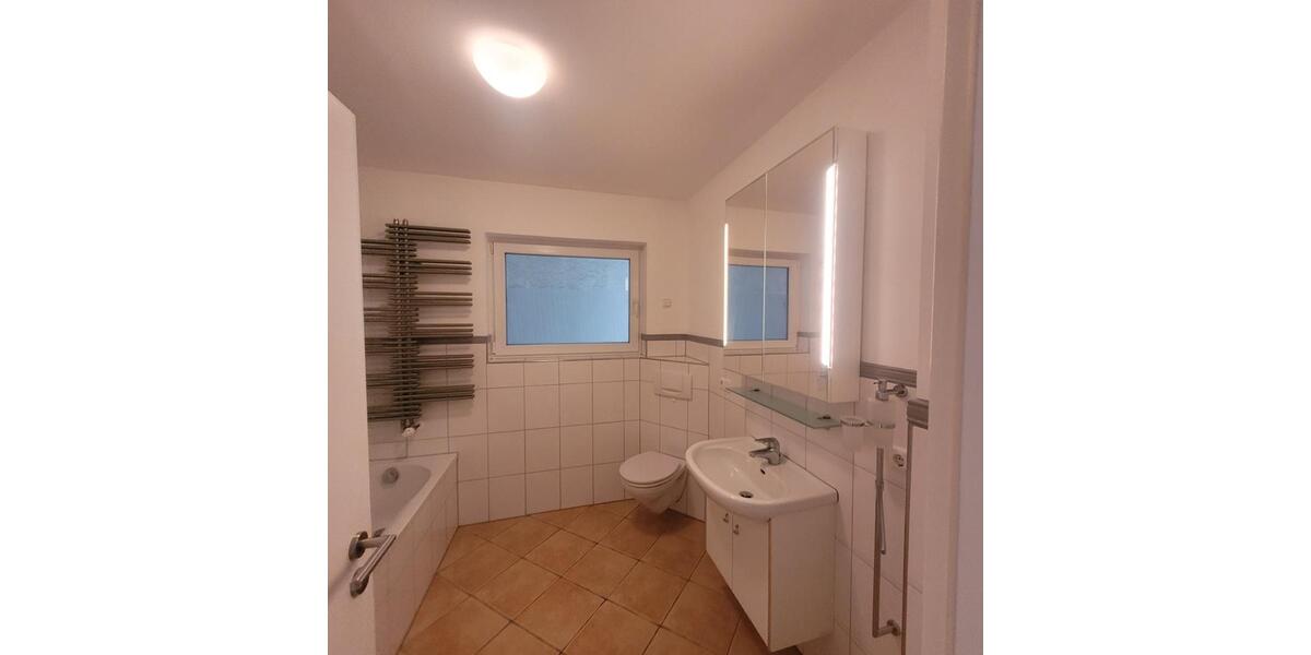 Erdgeschoßwohnung Heusenstamm - 3 Zimmer, 93 m&sup2;, 1.400&euro; | Angebot:25812594