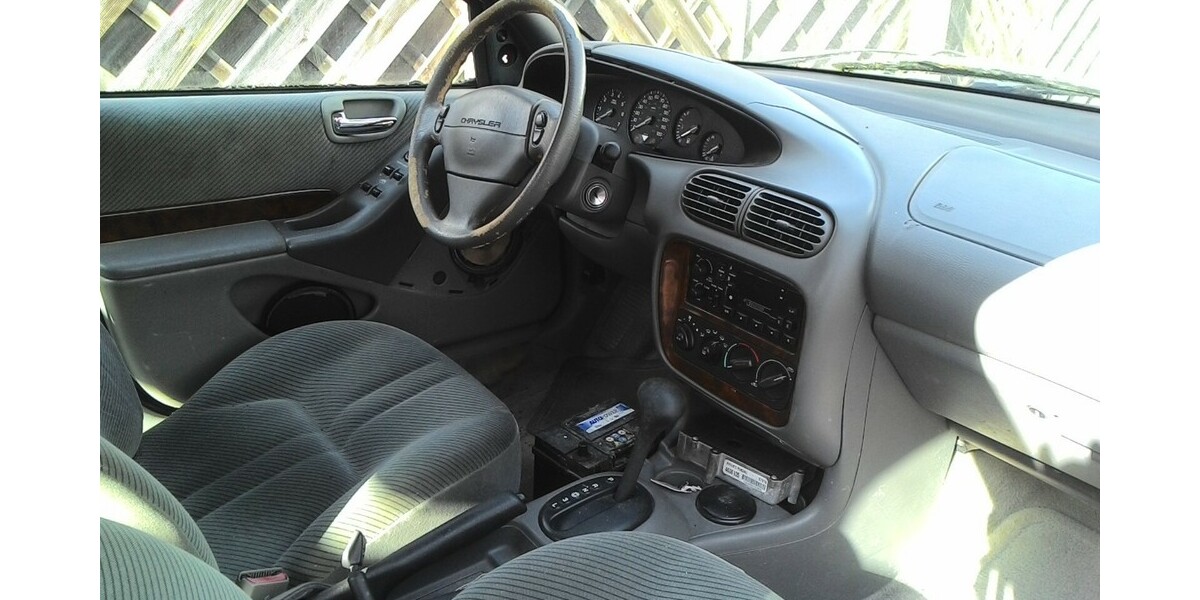 Chrysler Stratus 162.245 km 1.790 &euro; Gelnhausen 63571