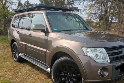 Mitsubishi Pajero 101.400 km 21.700 &euro; Mainhausen 63533