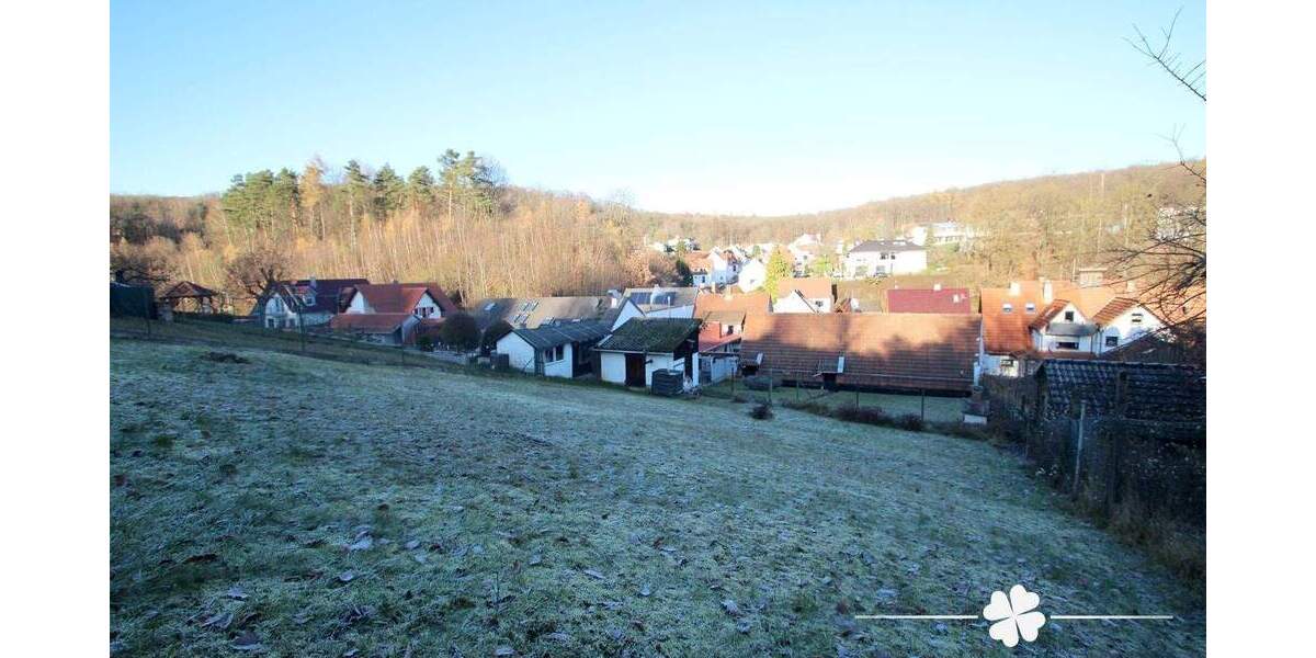 Einfamilienhaus Weibersbrunn - 6 Zimmer, 136 m&sup2;, 329.000&euro; | Angebot:25693720