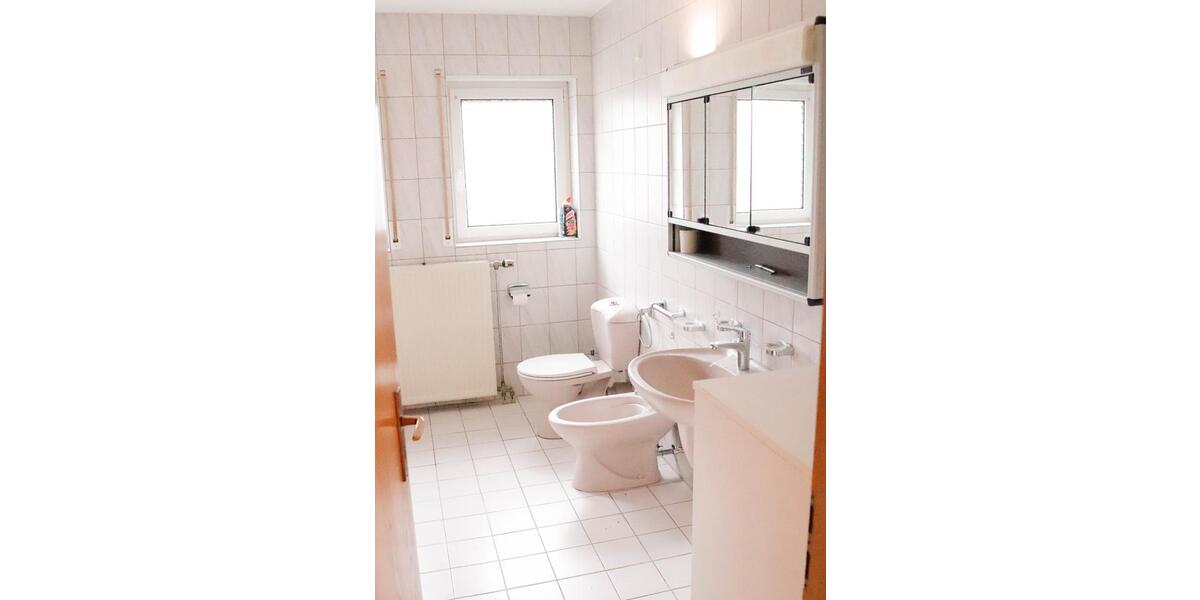 Etagenwohnung Aschaffenburg Gailbach - 4 Zimmer, 105 m&sup2;, 1.400&euro; | Angebot:25702440