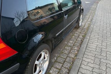 VW Golf 263.000 km 550 &euro; Goldbach 63773