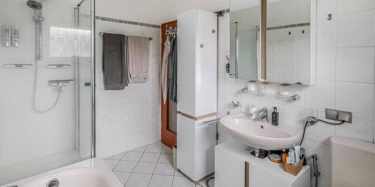 Etagenwohnung Obertshausen Hausen - 3 Zimmer, 100 m&sup2;, 410.000&euro; | Angebot:26073573